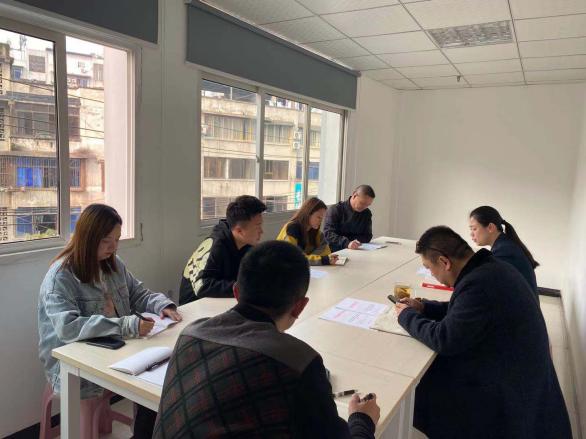 講黨風(fēng)，樹(shù)廉風(fēng)，強(qiáng)作風(fēng)