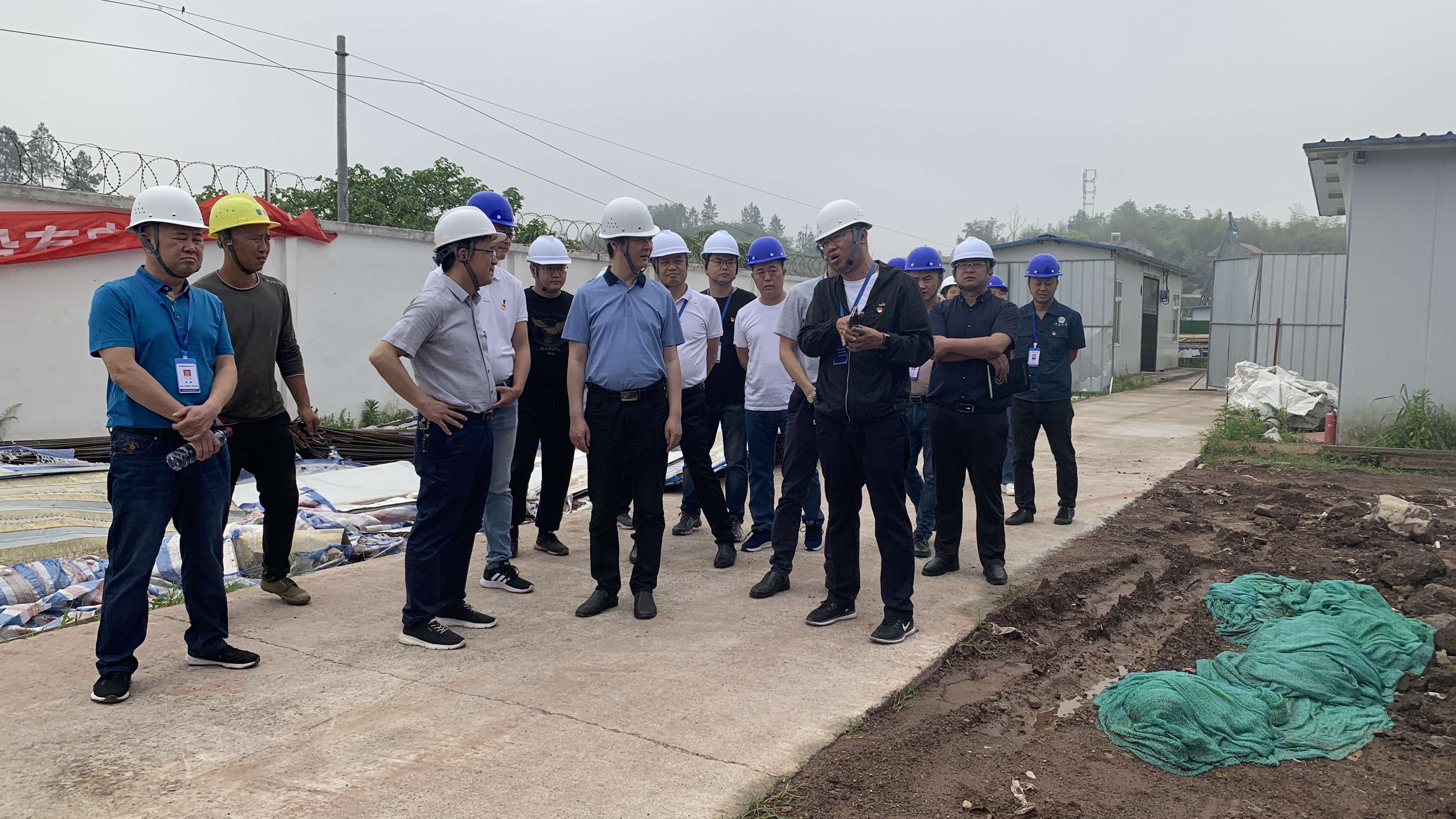 市公服集團(tuán)黨委委員、監(jiān)事會(huì)主席周威帶隊(duì)調(diào)研清源水務(wù)公司