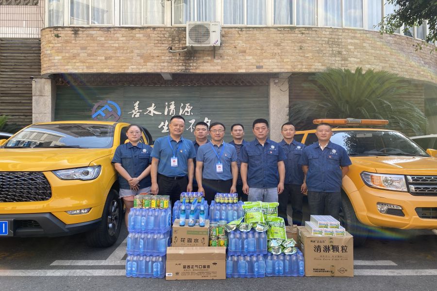 奮戰(zhàn)一線保供水，夏送清涼沁人心