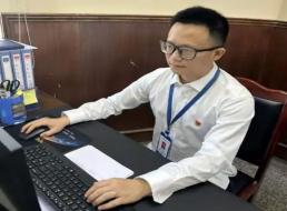 《榜樣在身邊》系列報(bào)道——羅林、饒錫兵 不用揚(yáng)鞭自?shī)^蹄 人生逐夢(mèng)正當(dāng)時(shí)